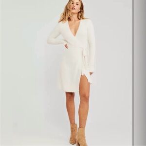 Abercrombie & Fitch White Knitted Dress